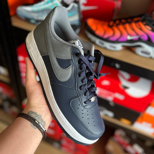 Nike Air Force 1 ‘07 LV8 ‘Smoke Grey/Game Royal’