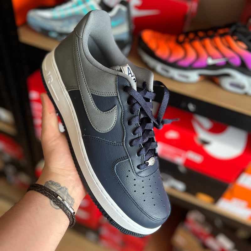 Nike Air Force 1 ‘07 LV8 ‘Smoke Grey/Game Royal’