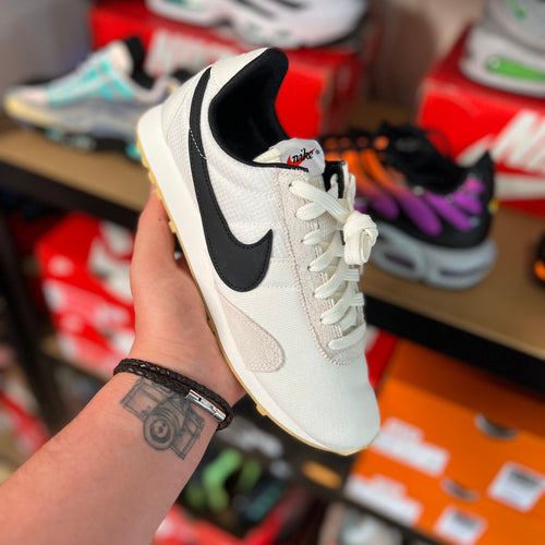 Women’s Pre Montreal Racer Vintage ‘Sail/Black’