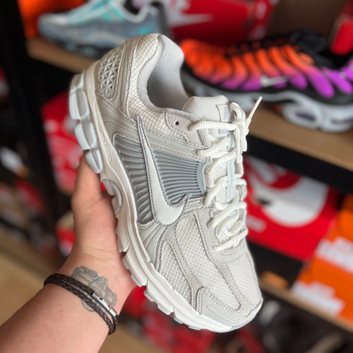 Nike Zoom Vomero 5 ‘Pure Platinum’